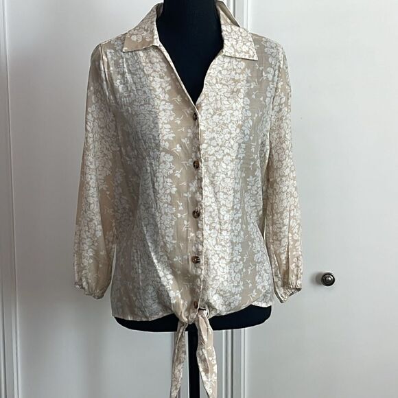 Tan and White Floral Print Button Front Blouse - Picture 1 of 3